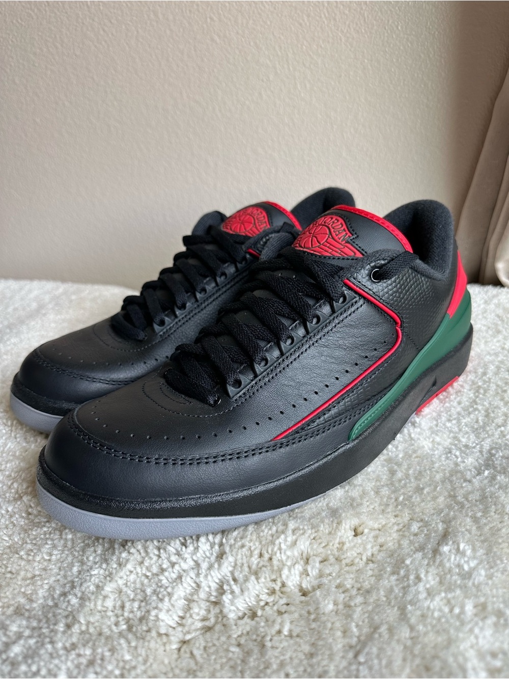 Jordan Air Jordan 2 Retro Low Christmas Black/Red/Green DV9956-006